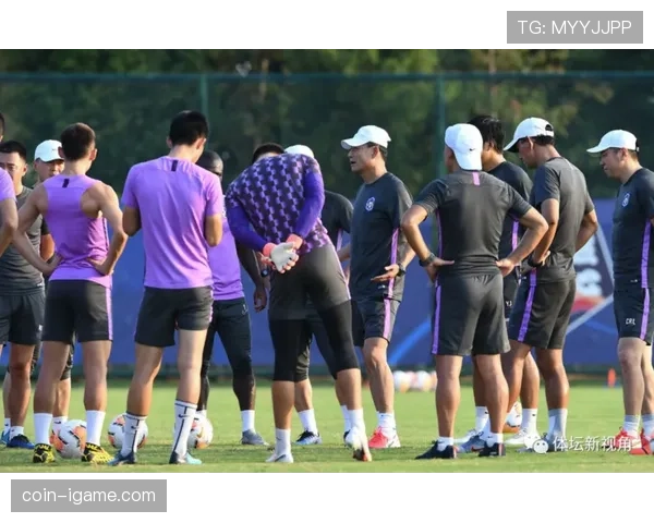 西甲梦一队再度集结,传奇球员重返赛场引爆球迷热议 西甲梦一队再度集结,传奇球员重返赛场引爆球迷热议